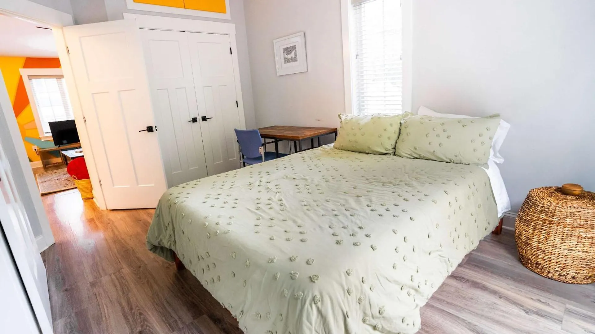 Urban Nest Guest House Charlotte